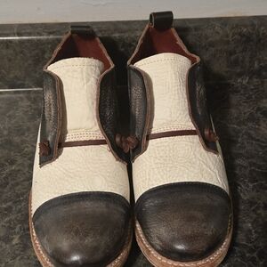 Men's Black and White Leather Shoes